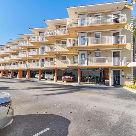 Beso Del Sol Resort In Dunedin - Perfect Location & Relaxation! Exterior photo