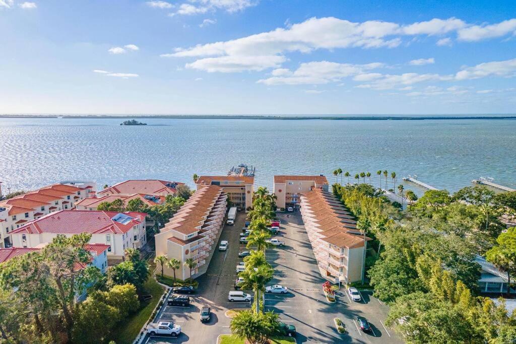 Beso Del Sol Resort In Dunedin - Perfect Location & Relaxation! Exterior photo