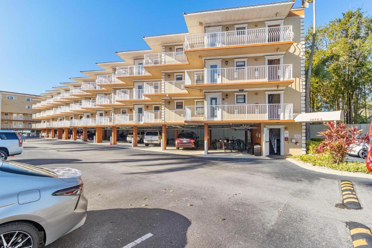 Beso Del Sol Resort In Dunedin - Perfect Location & Relaxation! Exterior photo