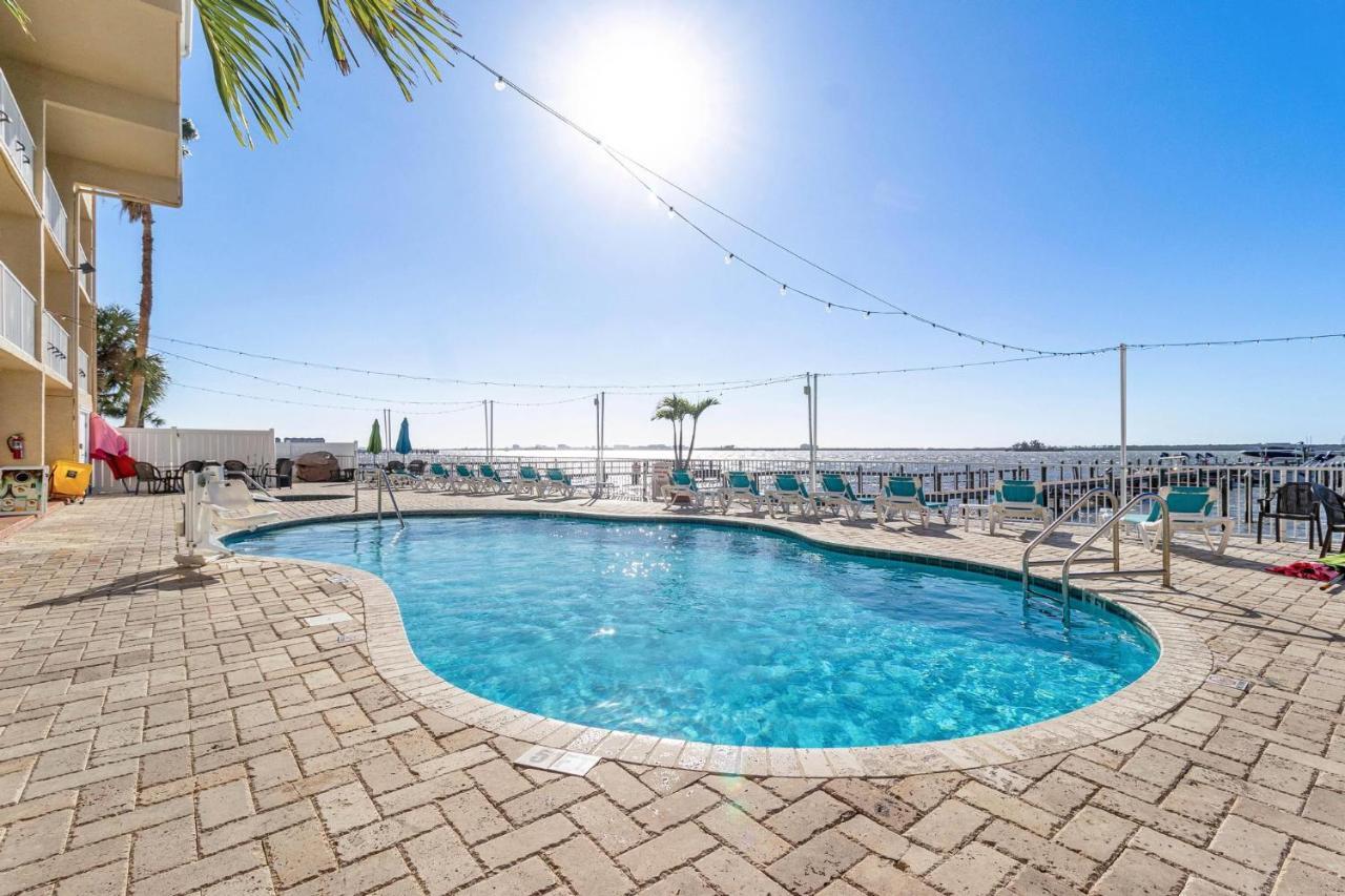 Beso Del Sol Resort In Dunedin - Perfect Location & Relaxation! Exterior photo